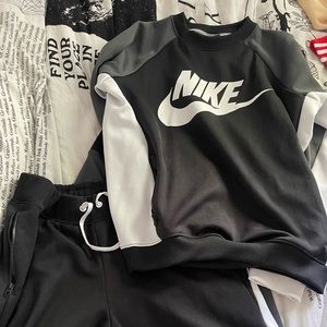 Nike sweat suit